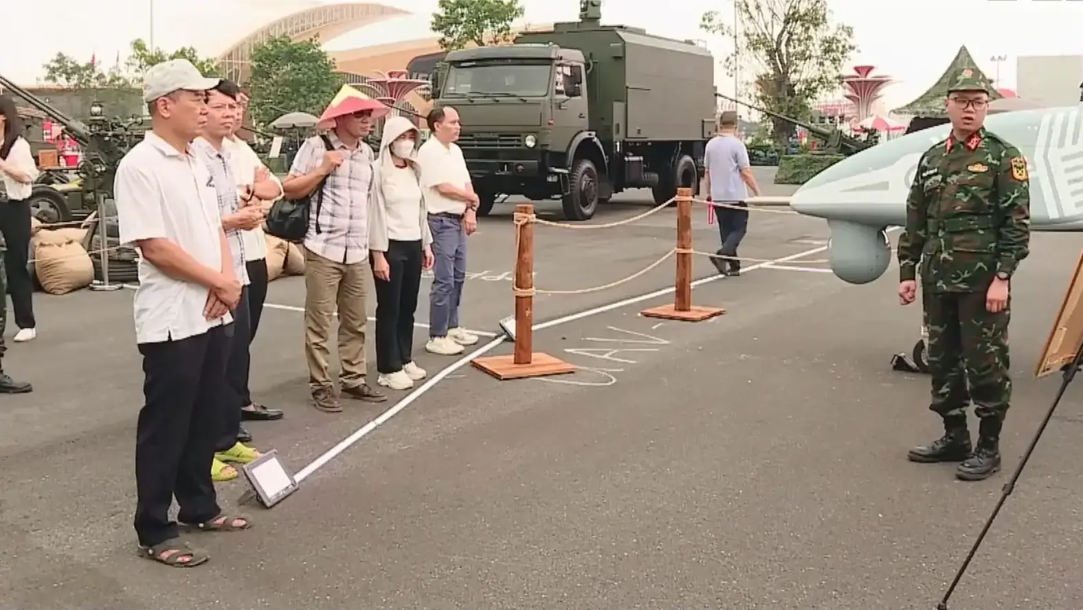 Gần 4 triệu lượt khách tham quan Triển lãm Thành tựu đất nước